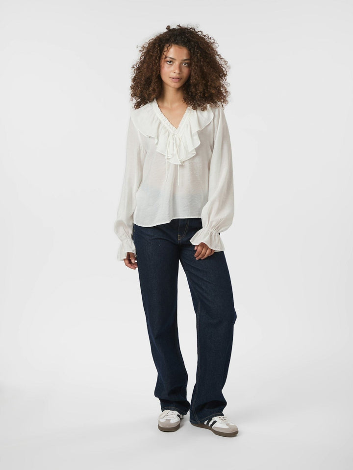 Aminea Ruffle Blouse White | Skjorter og bluser | Smuk - Dameklær på nett