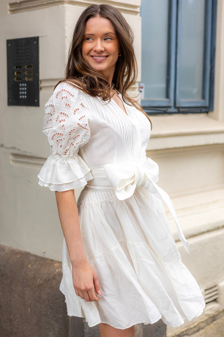 Coco Short Dress Offwhite | Kjoler | Smuk - Dameklær på nett
