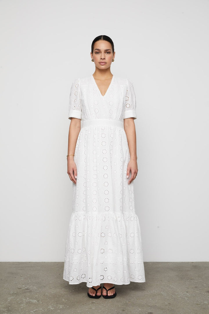 Delia Dress White | Kjoler | Smuk - Dameklær på nett