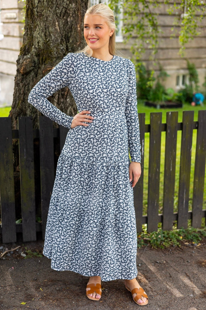 Dora Dress Navy Rosehip Print | Kjoler | Smuk - Dameklær på nett