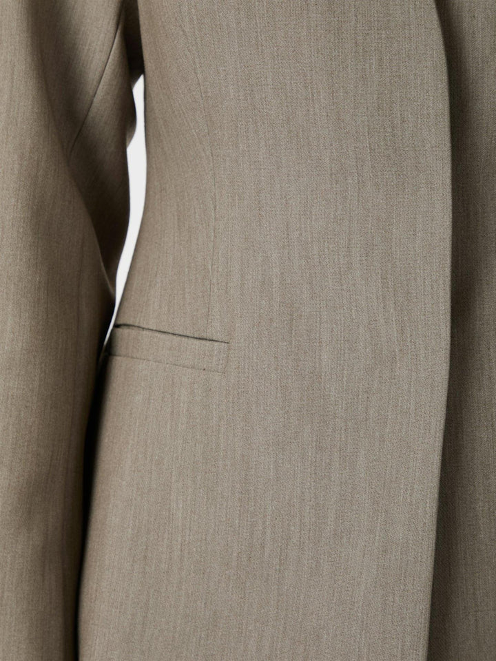 Frillis Fitted Blazer Dark Sand | Blazer | Smuk - Dameklær på nett