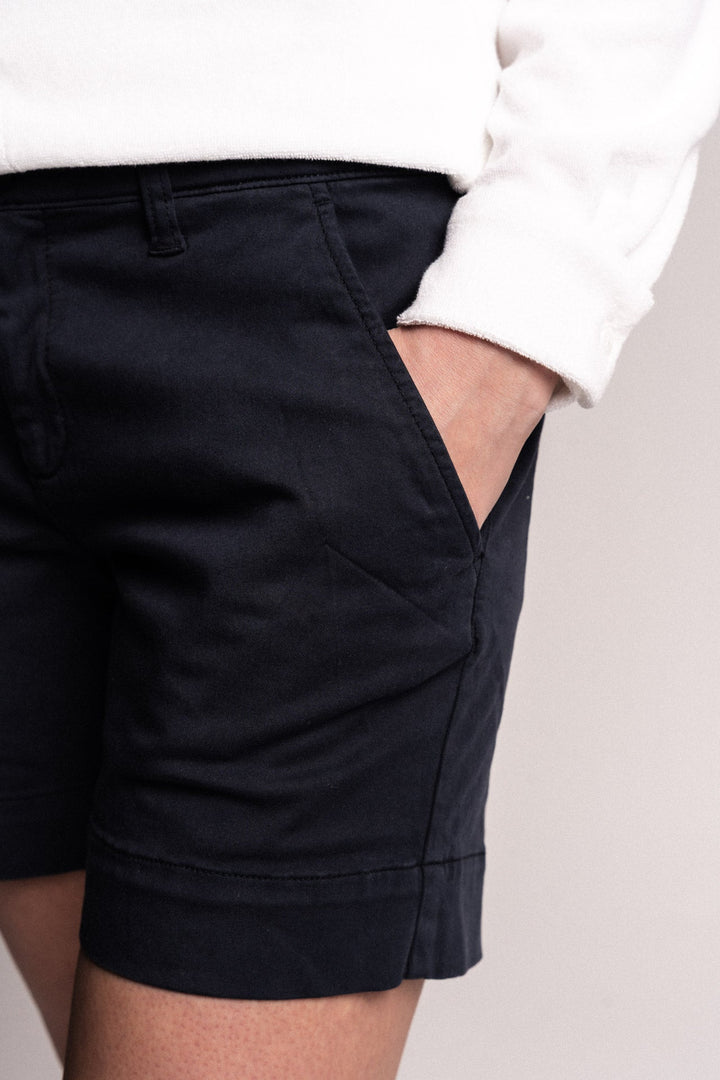 Gina Shorts Midnight Navy | Shorts | Smuk - Dameklær på nett