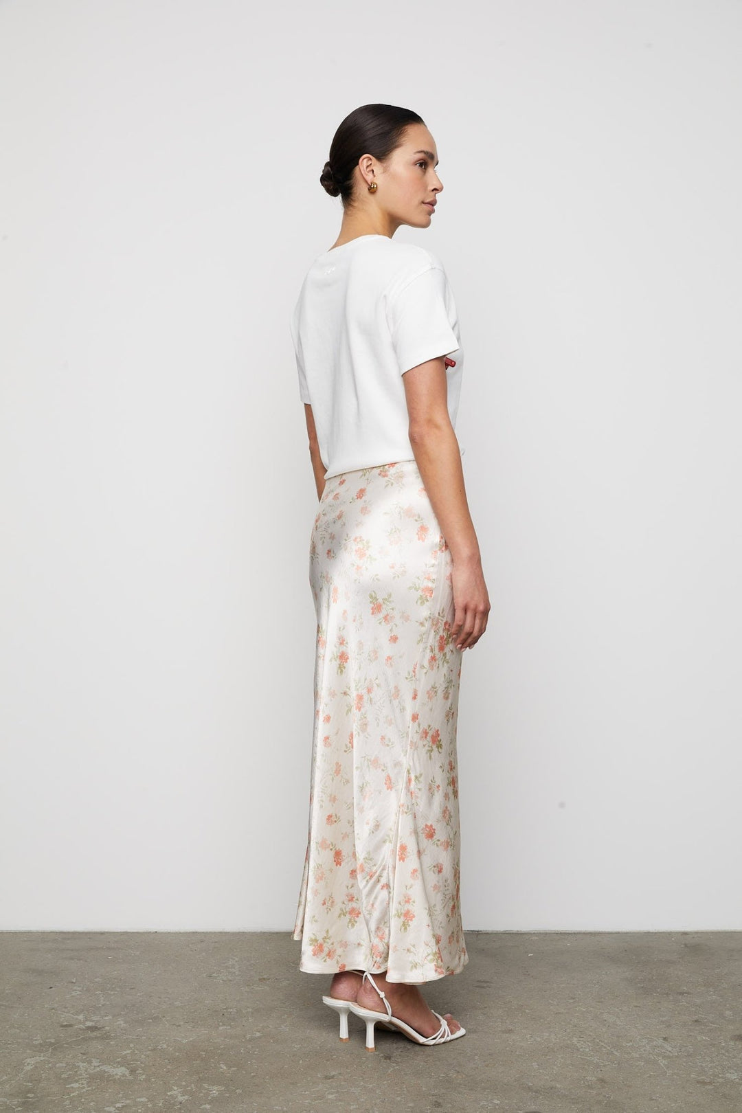 Hyro Skirt Peachy Rose Print | Skjørt | Smuk - Dameklær på nett