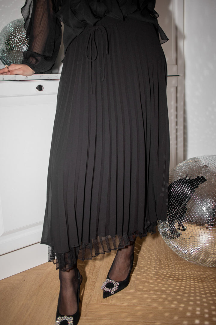 Jessie Skirt Black | Skjørt | Smuk - Dameklær på nett