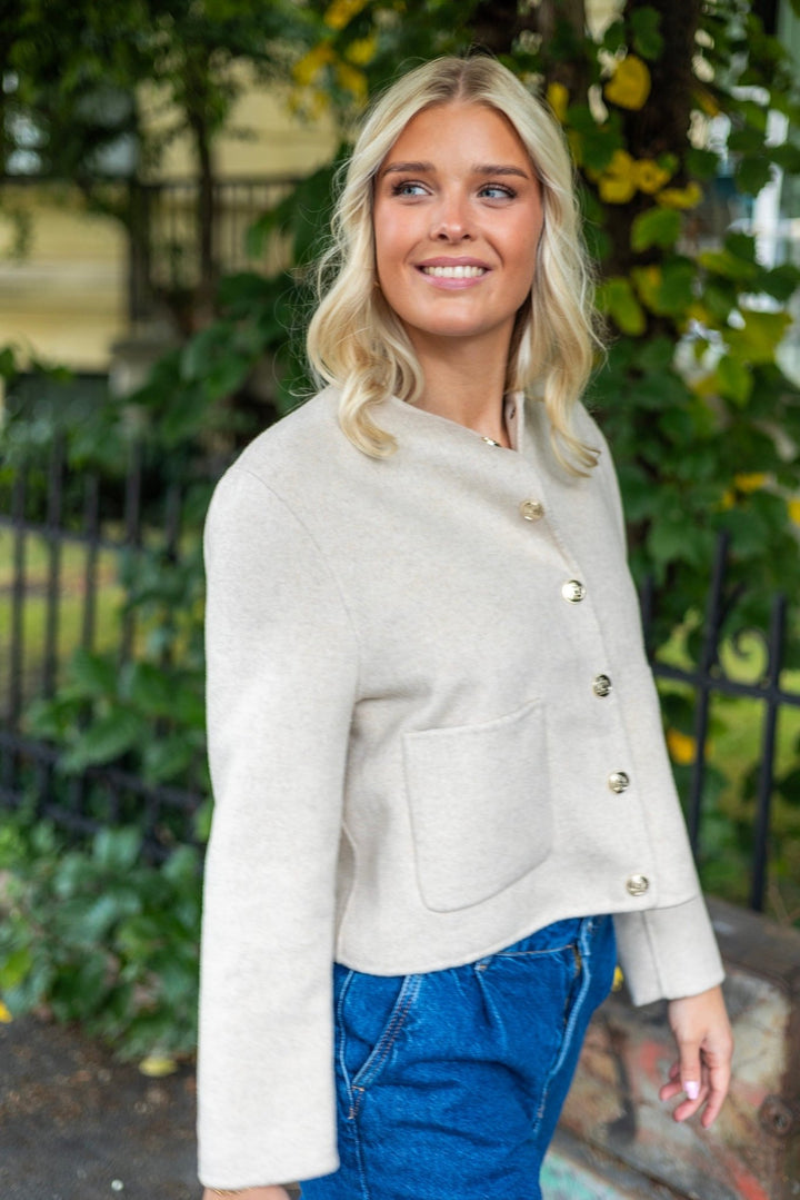 Liam Blazer Sand | Blazer | Smuk - Dameklær på nett