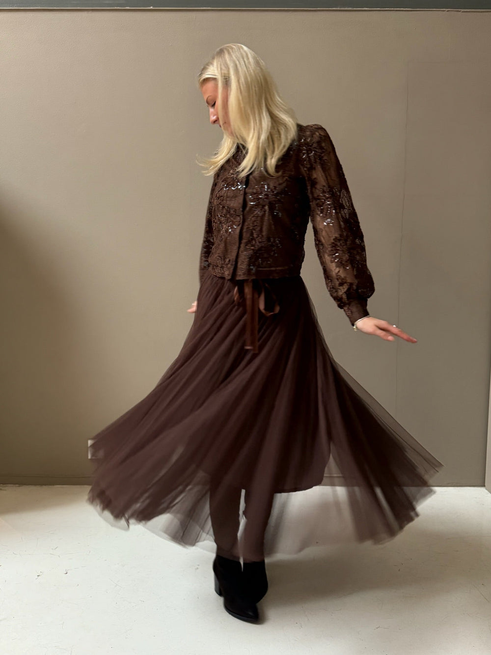 Long Tulle Skirt Brown | Skjørt | Smuk - Dameklær på nett