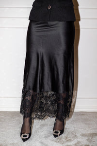 Lumine Sateen Midi Skirt Black