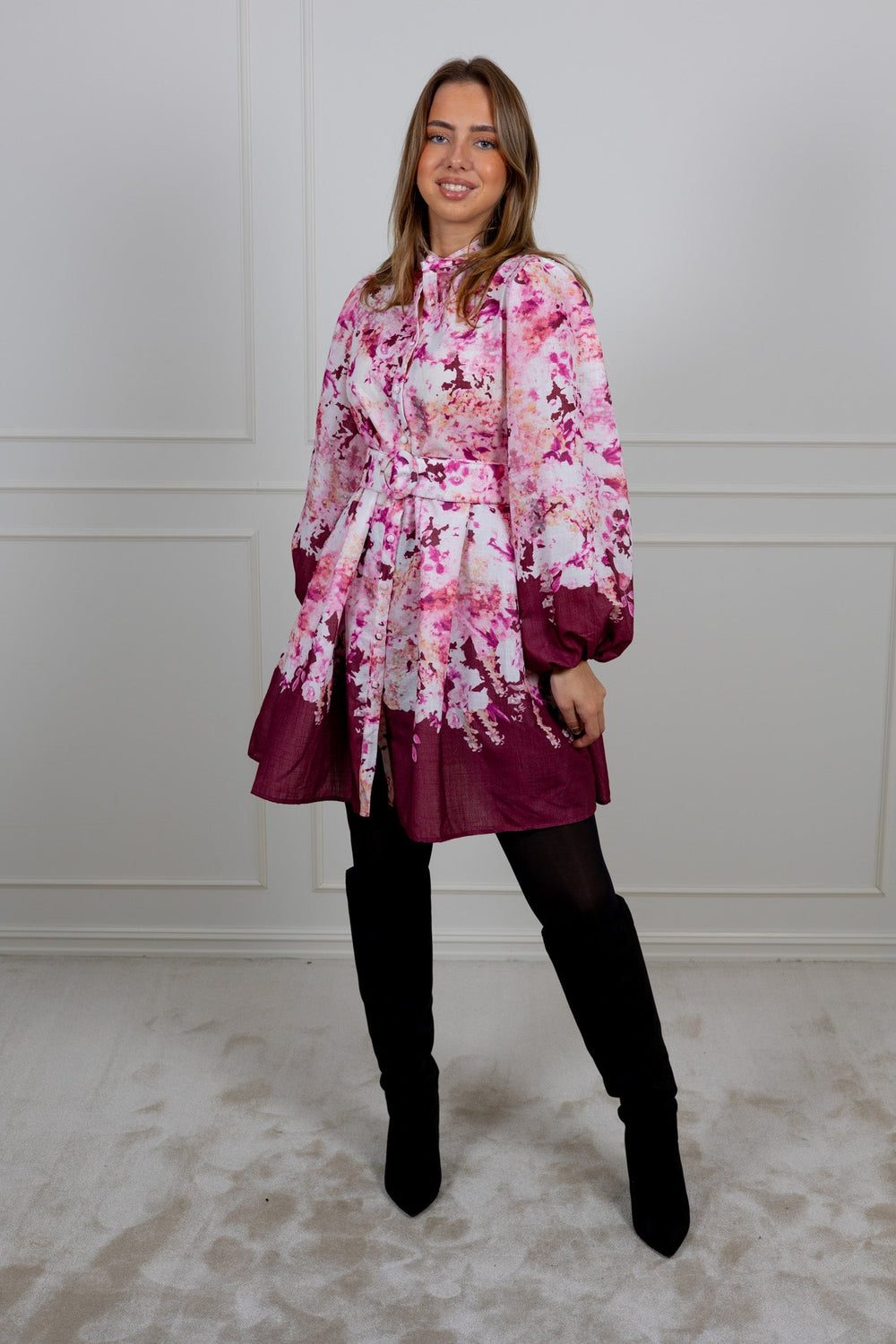 Mini Dress Bordeaux Print | Kjoler | Smuk - Dameklær på nett