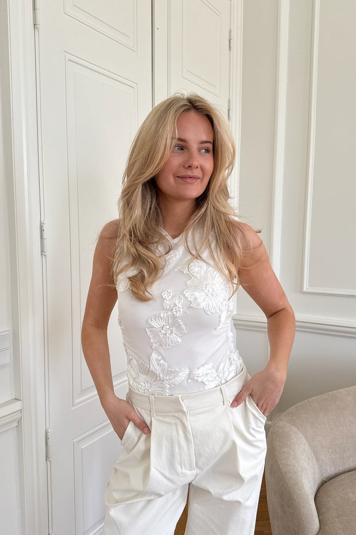 Mira Mesh Top White Flower | Topper | Smuk - Dameklær på nett