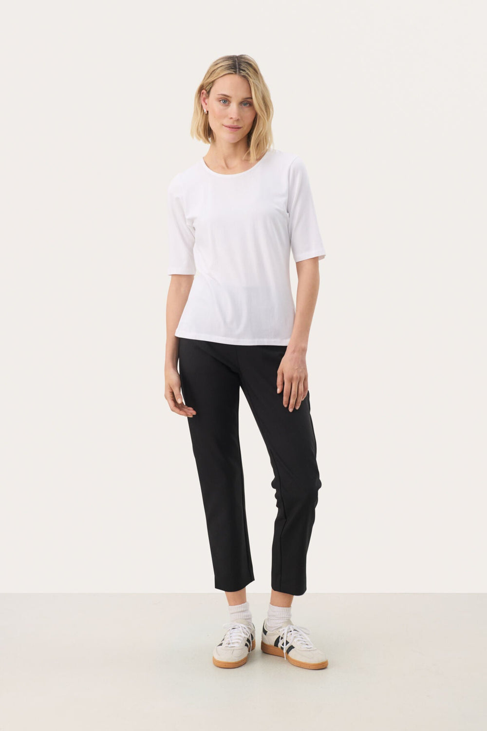 Nemi T-Shirt Bright White | Topper | Smuk - Dameklær på nett