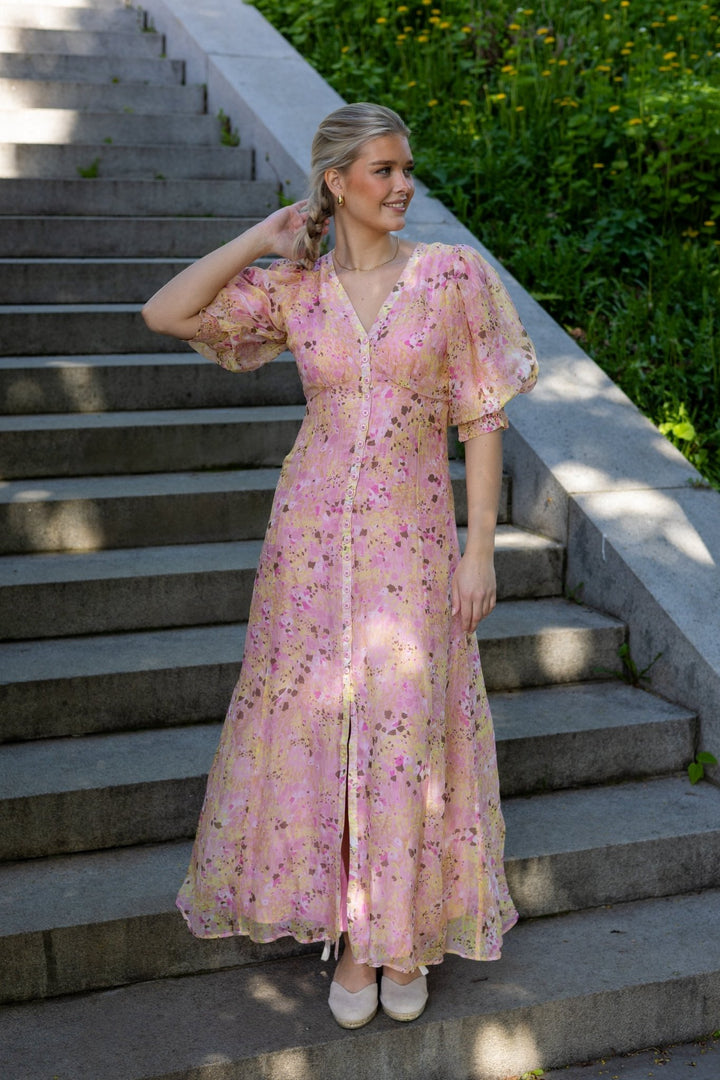 Organza Gown Pink Meadow | Kjoler | Smuk - Dameklær på nett