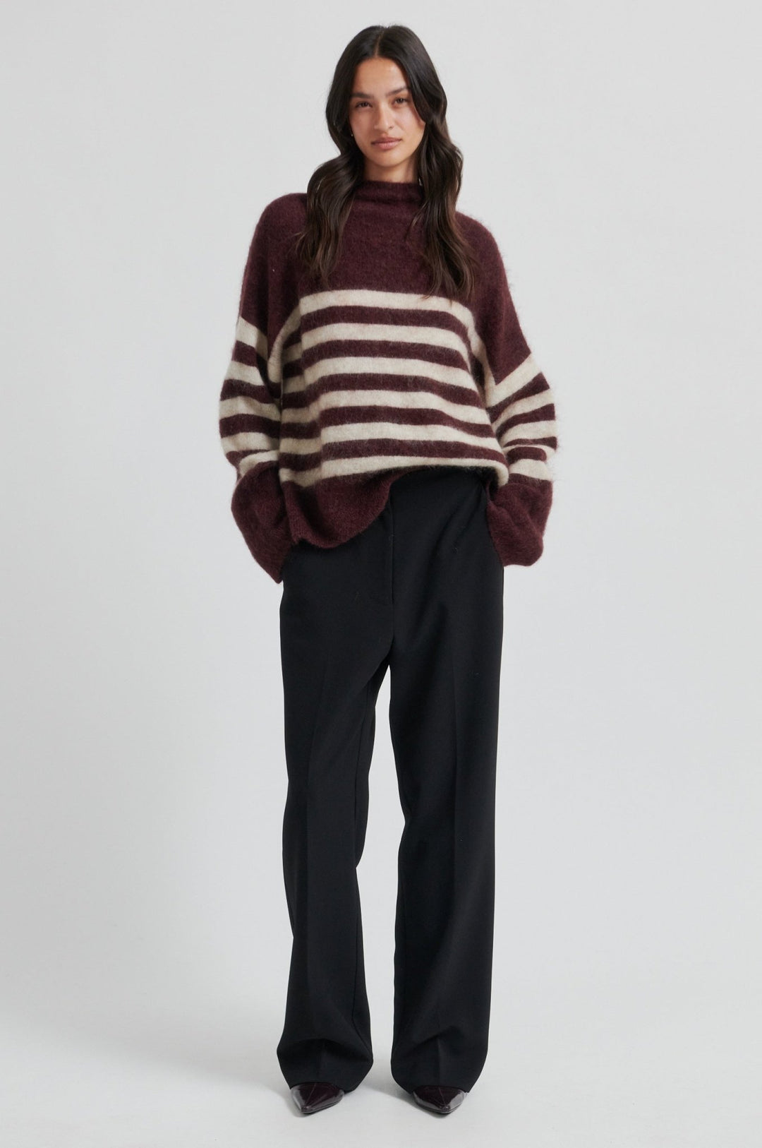 Ovalana Knit T - Neck Sassafras/Sand | Genser | Smuk - Dameklær på nett