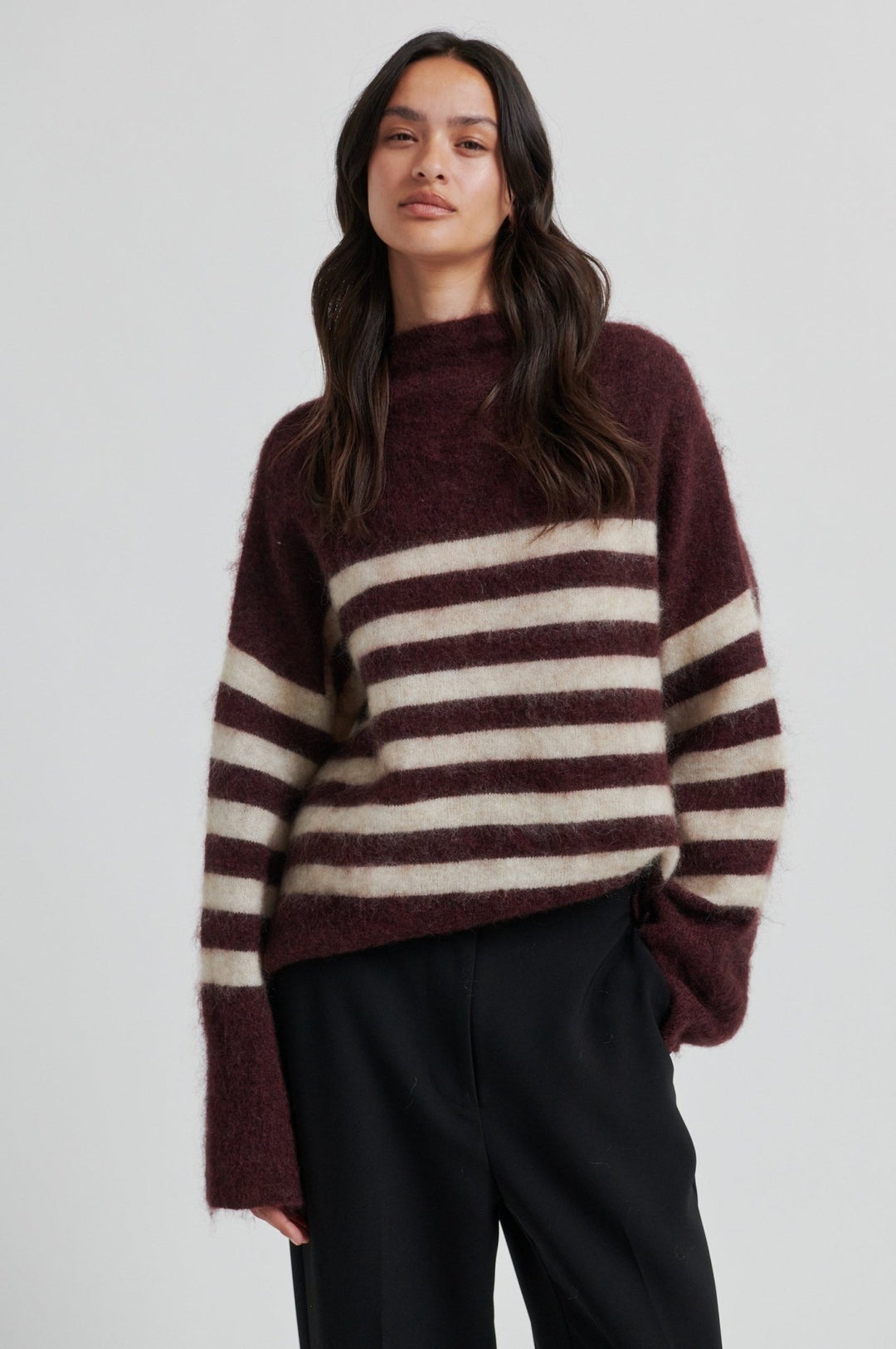 Ovalana Knit T - Neck Sassafras/Sand | Genser | Smuk - Dameklær på nett