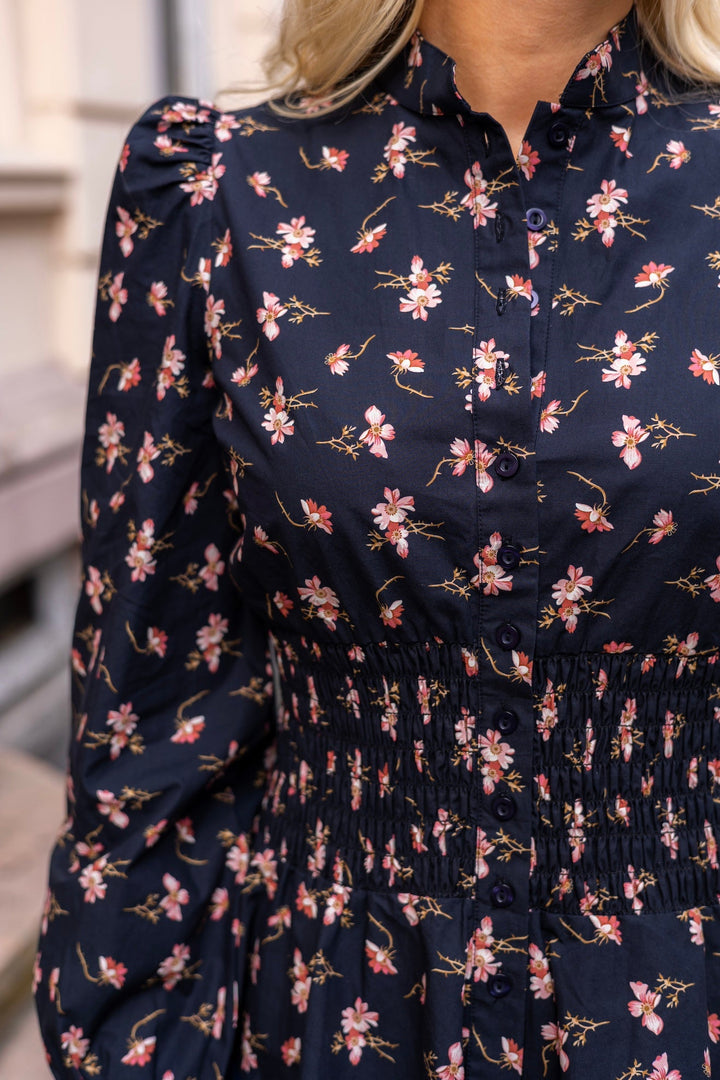 Poplin Smocking Blouse Petals | Skjorter og bluser | Smuk - Dameklær på nett