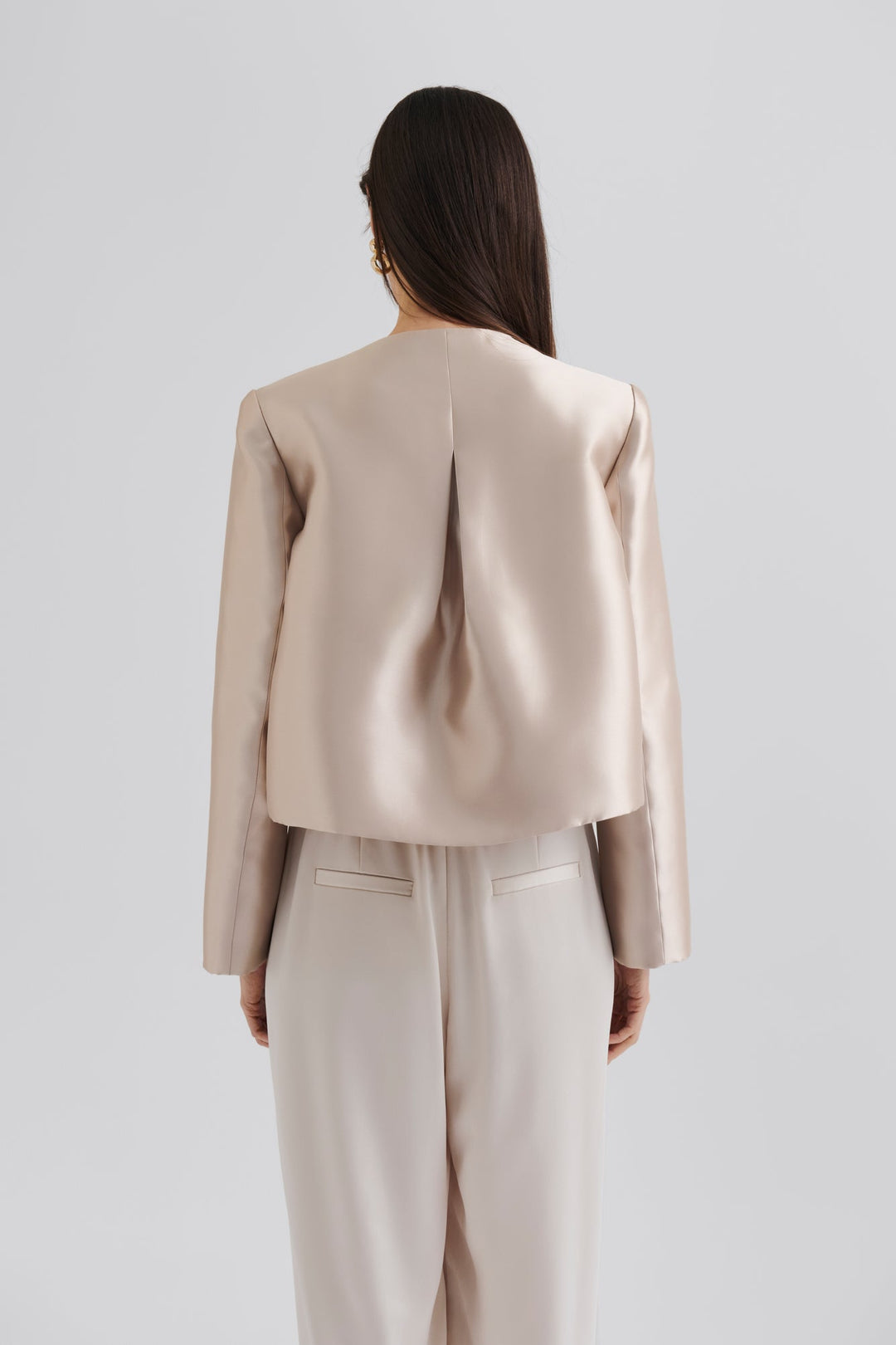 Ruthie Cropped Long Sleeve Blouse Soft Beige | Skjorter og bluser | Smuk - Dameklær på nett