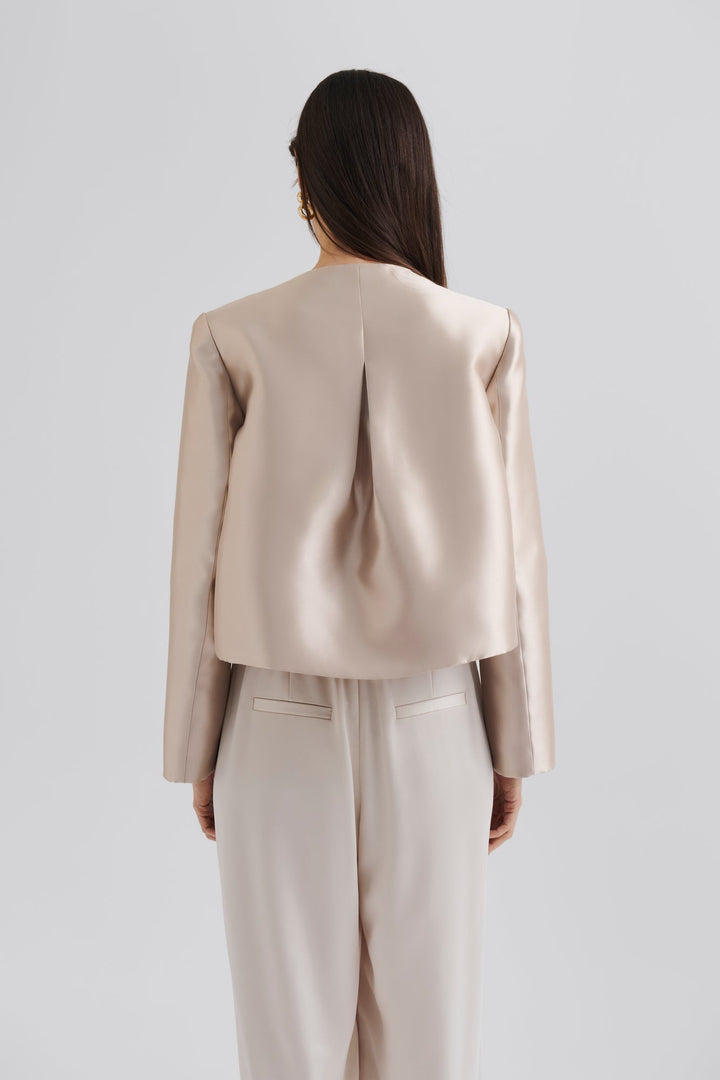 Ruthie Cropped Long Sleeve Blouse Soft Beige | Skjorter og bluser | Smuk - Dameklær på nett