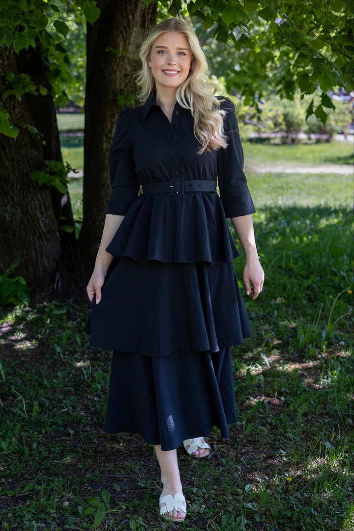 Seersucker Flounce Dress Black | Kjoler | Smuk - Dameklær på nett