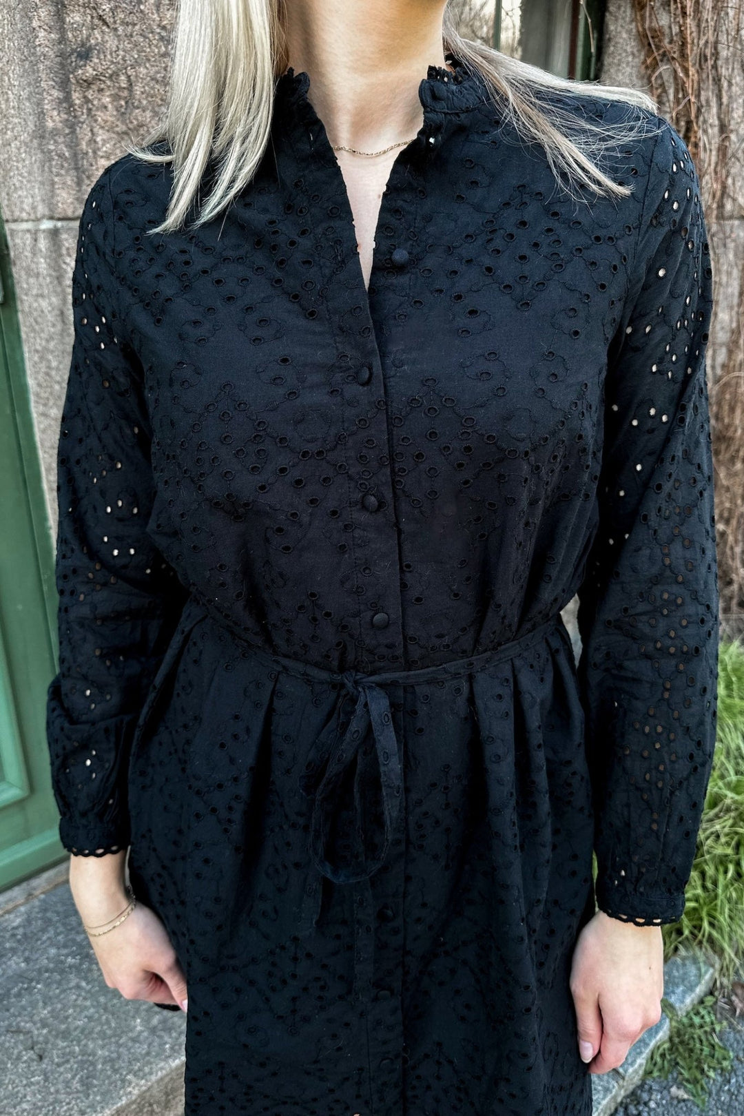 Tatiana Ls Short Embr Dress Black | Kjoler | Smuk - Dameklær på nett