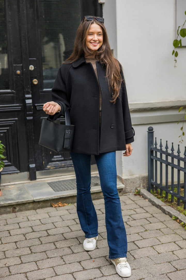 Thoraiw Minona Coat Black | Yttertøy | Smuk - Dameklær på nett