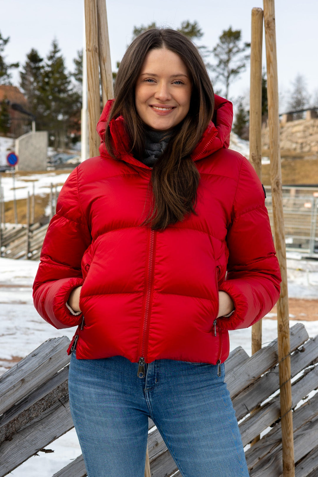 Val Cenis Short Bright Red | Yttertøy | Smuk - Dameklær på nett