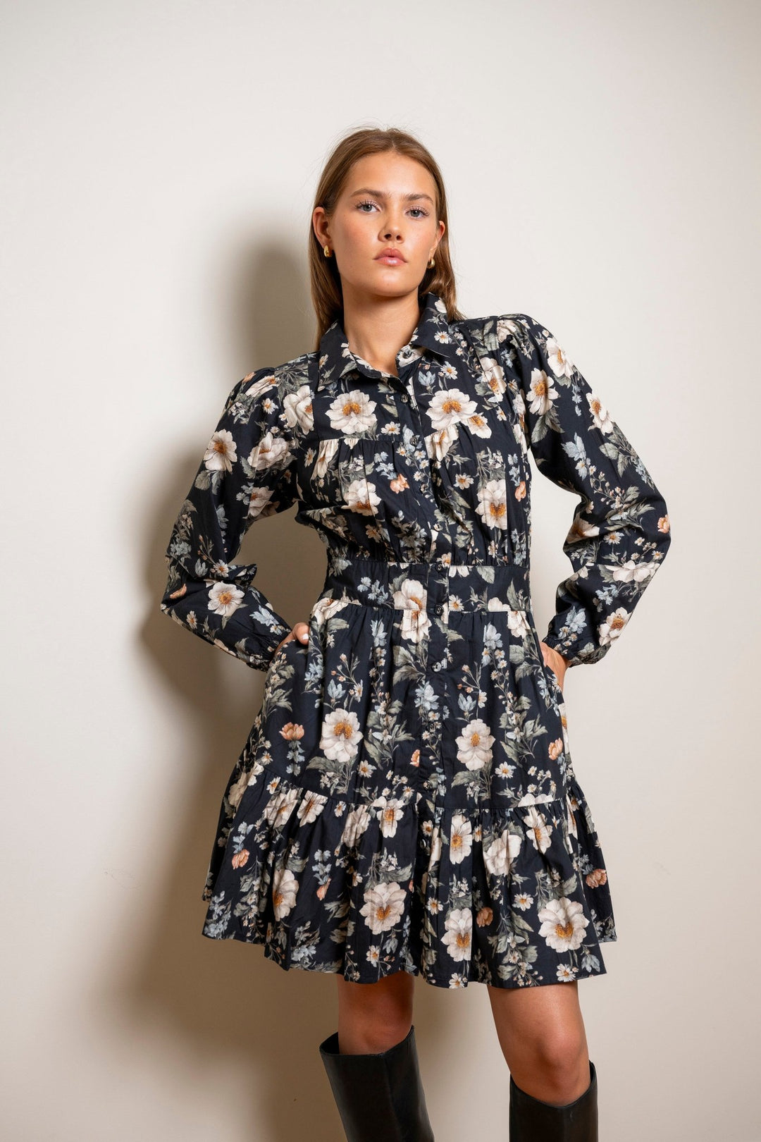Vicky Dress Antique Black Poplin | Kjoler | Smuk - Dameklær på nett