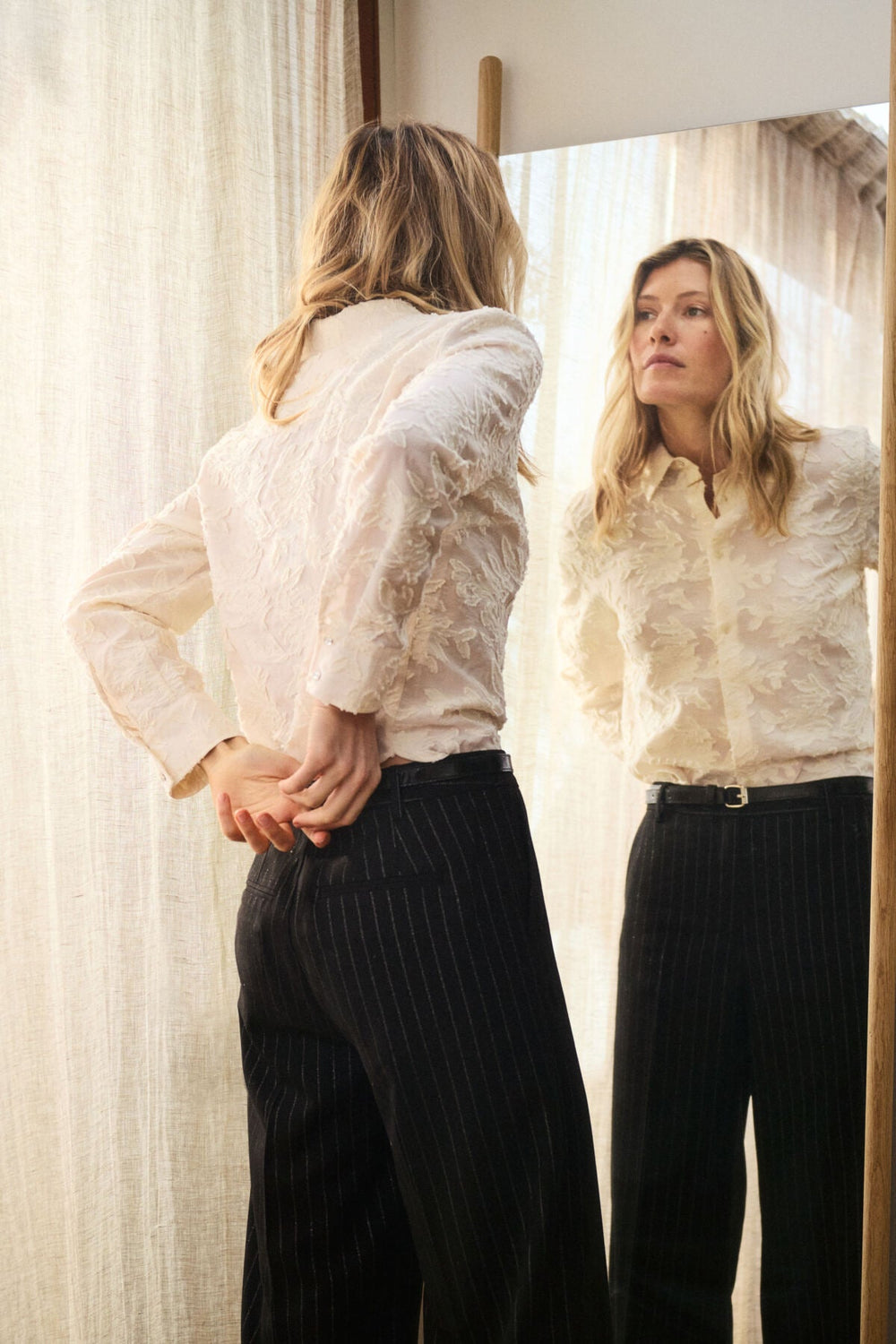 Vilya Shirt Whitecap Gray | Skjorter og bluser | Smuk - Dameklær på nett