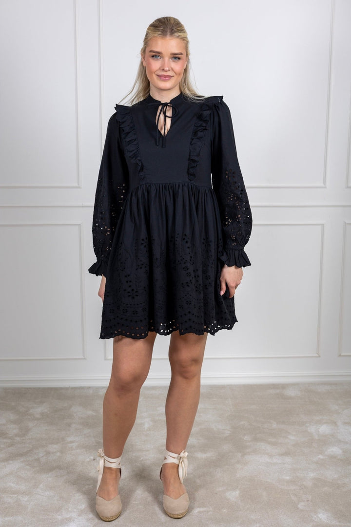 Yasluma Ls Dress Black | Kjoler | Smuk - Dameklær på nett