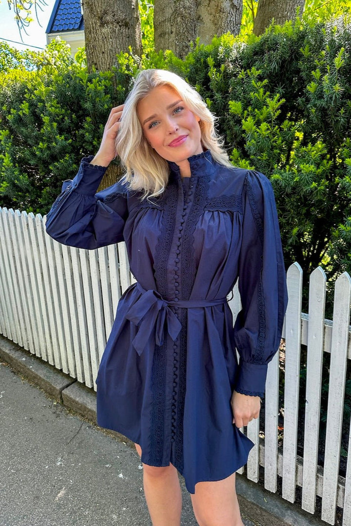 Yaspagira Ls High Neck Dress Navy Blazer | Kjoler | Smuk - Dameklær på nett