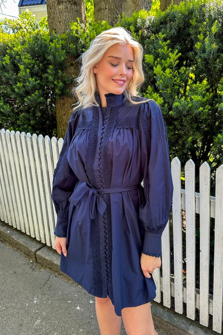 Yaspagira Ls High Neck Dress Navy Blazer | Kjoler | Smuk - Dameklær på nett