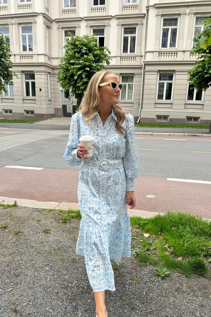 Yasvips Ls Long Shirt Dress Clear Sky Vips Print | Kjoler | Smuk - Dameklær på nett