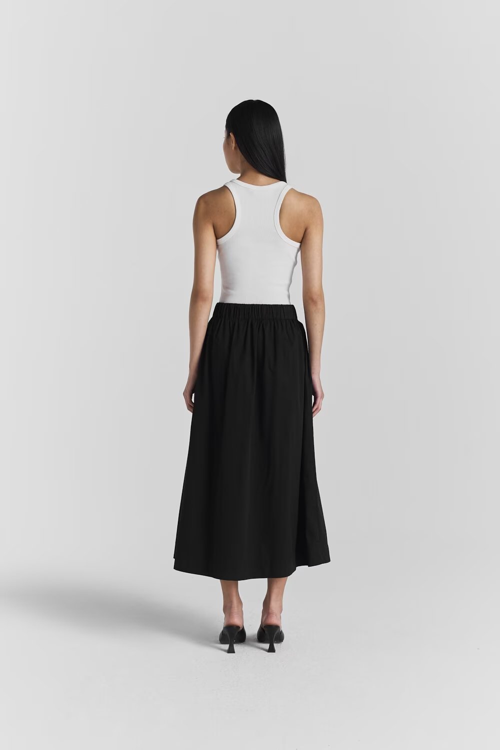 Azra Logo Tank White | Topper | Smuk - Dameklær på nett