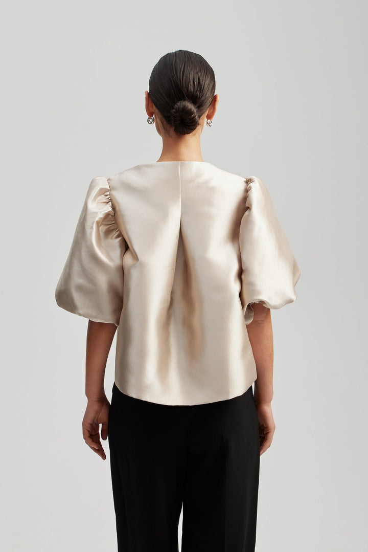 Cleo Pouf Sleeve Blouse Soft Beige | Skjorter og bluser | Smuk - Dameklær på nett