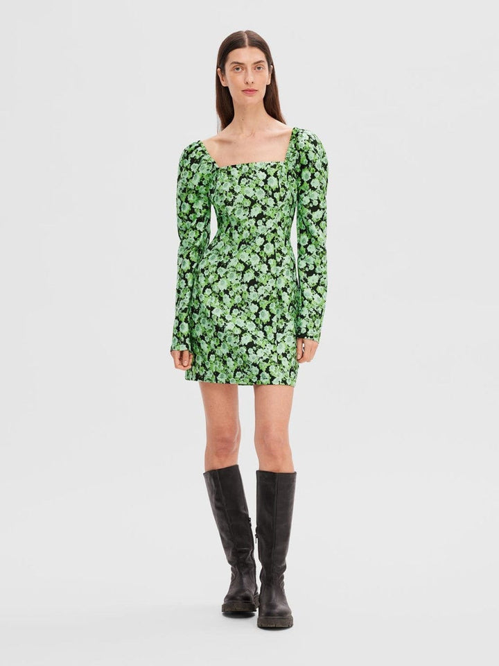 Natalie Ls Short Dress Black Aop | Kjoler | Smuk - Dameklær på nett