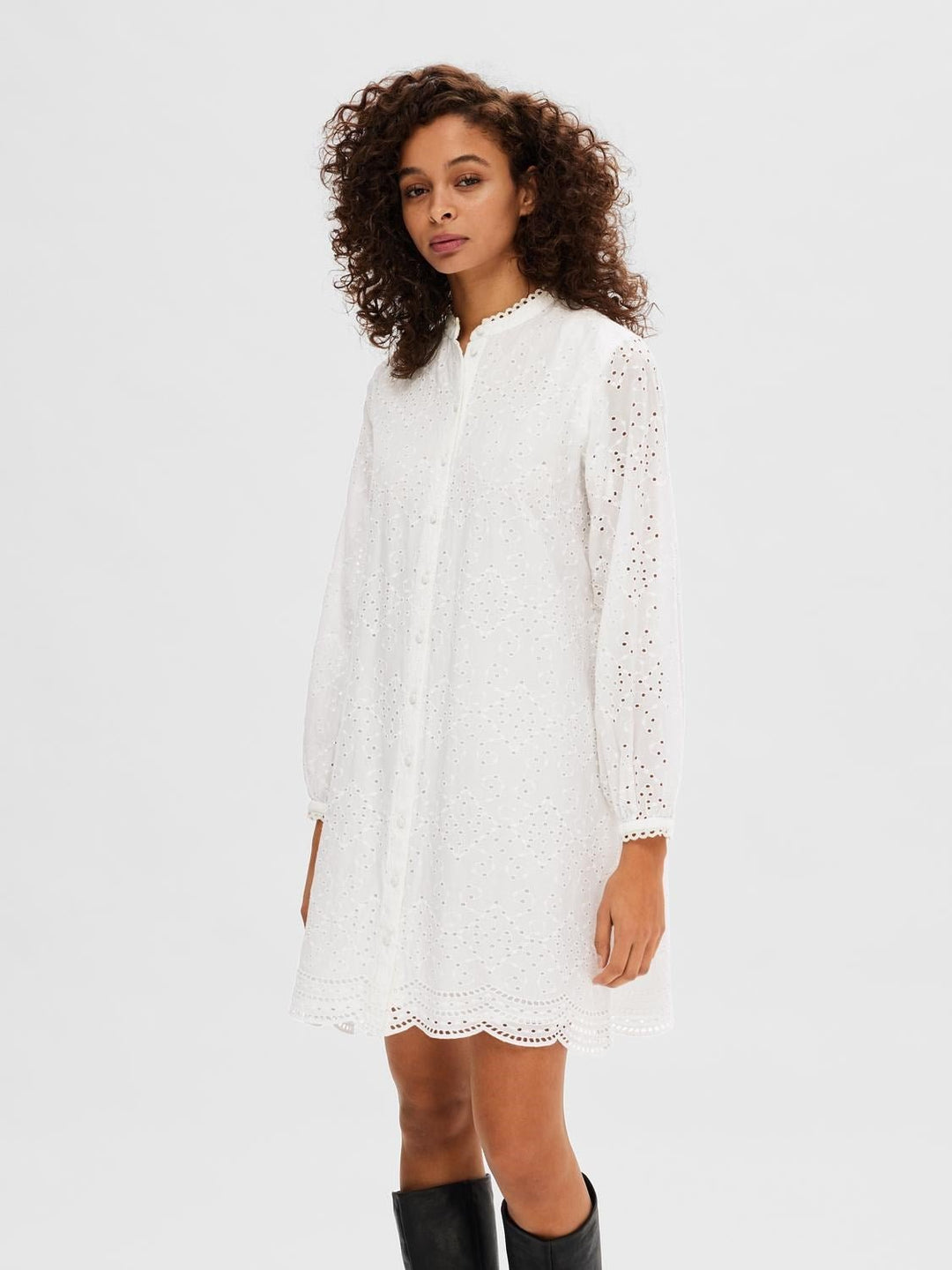 Tatiana Ls Short Embr Dress Bright White | Kjoler | Smuk - Dameklær på nett