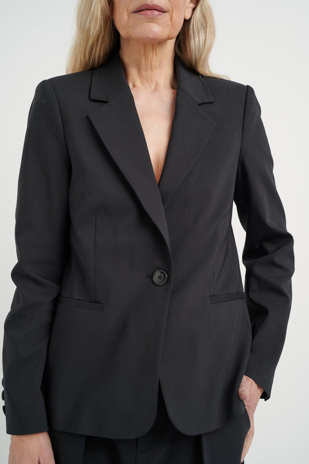 Zellaiw Classic Short Blazer Black | Blazer | Smuk - Dameklær på nett