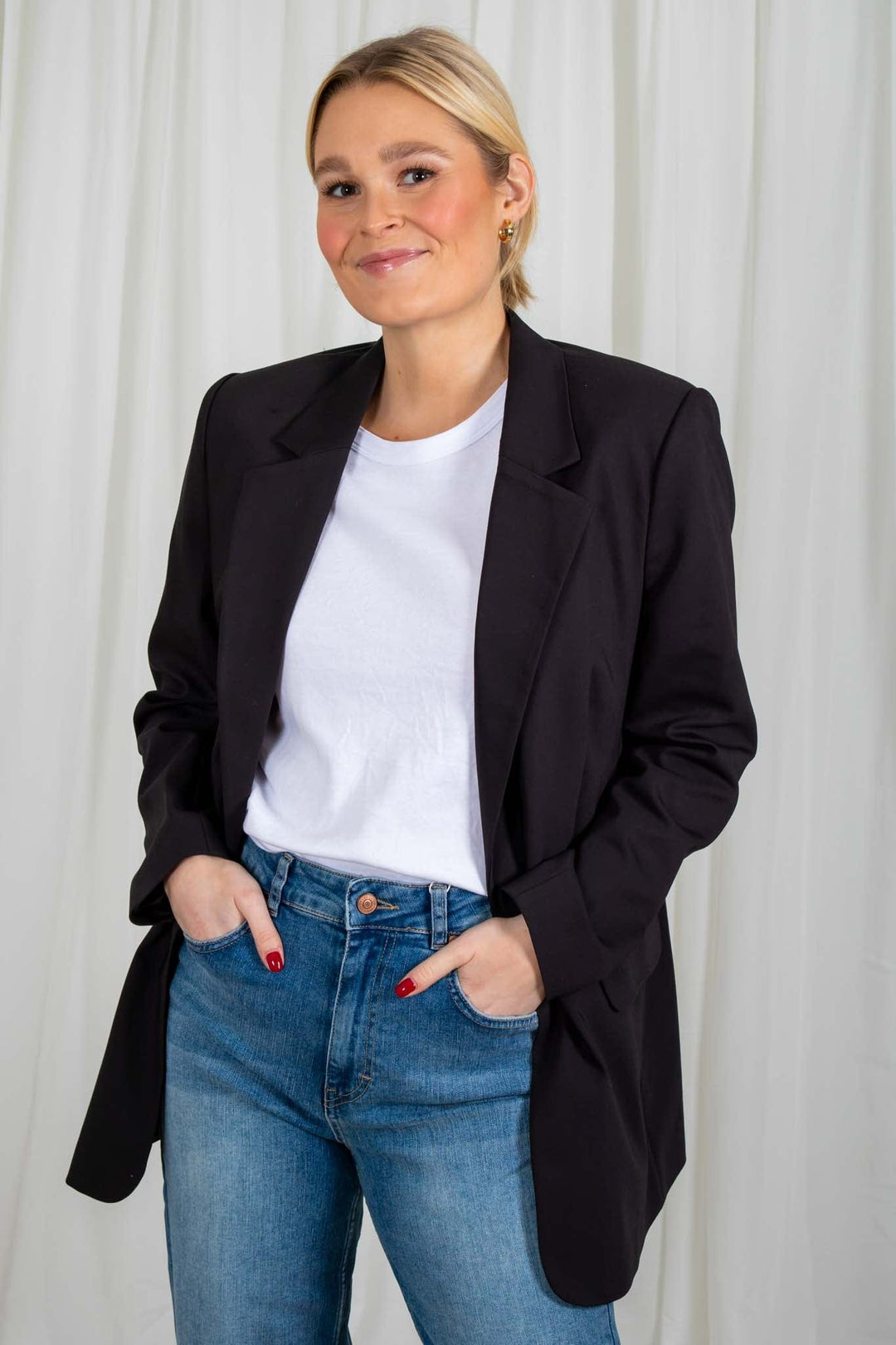 Zellaiw Long Blazer Black | Blazer | Smuk - Dameklær på nett