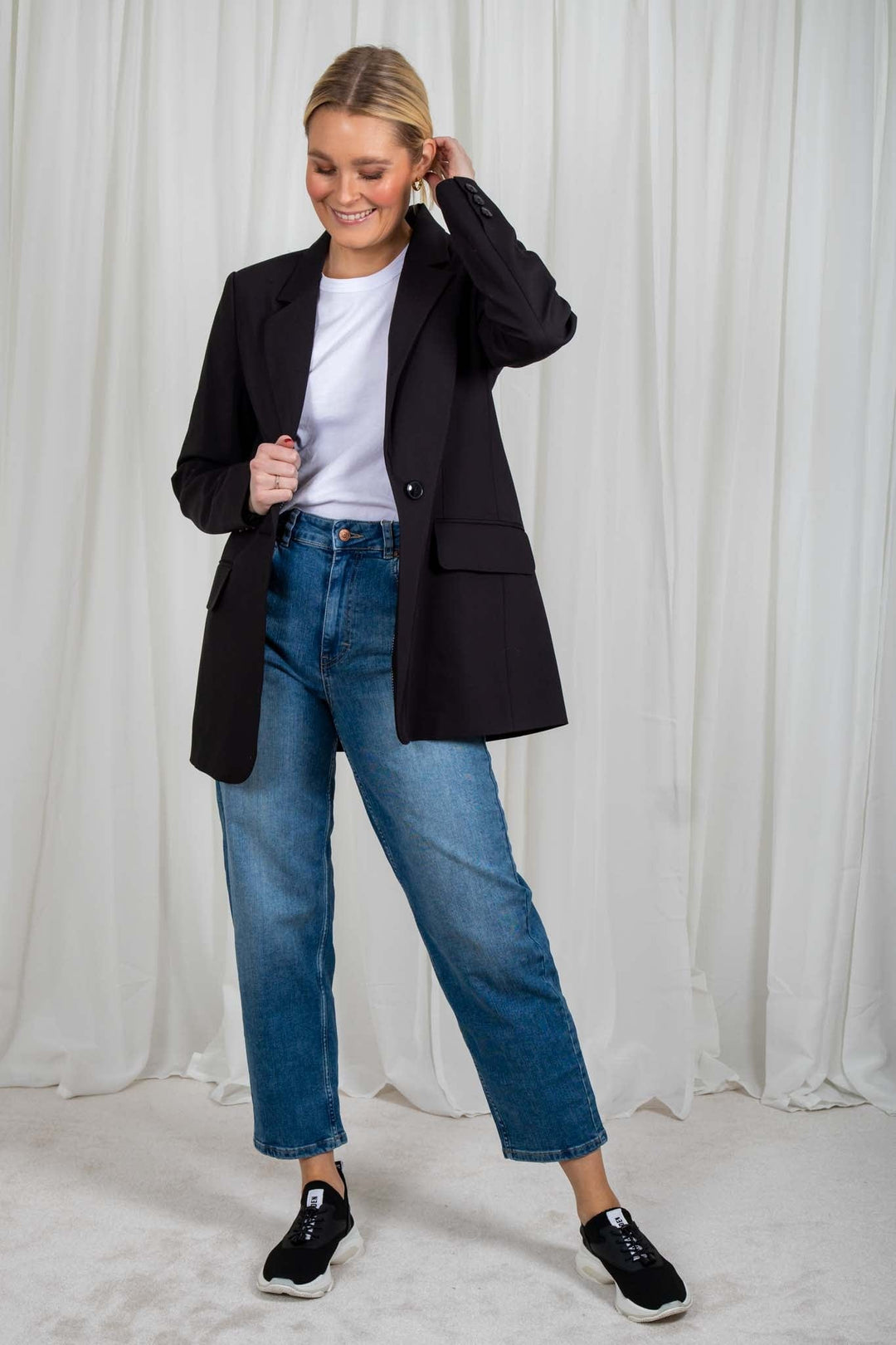 Zellaiw Long Blazer Black | Blazer | Smuk - Dameklær på nett