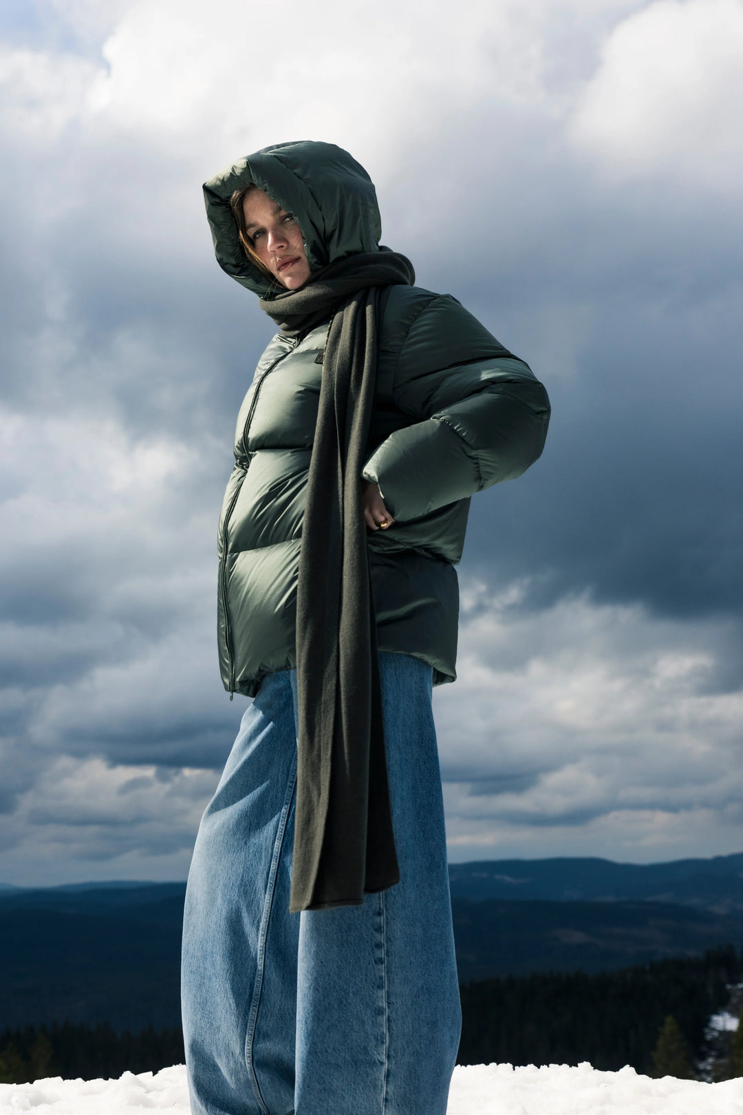 Saga Down Jacket Olive