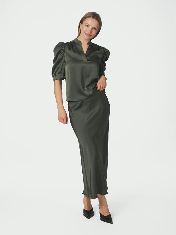 Roella Heavy Sateen Blouse Deep Green