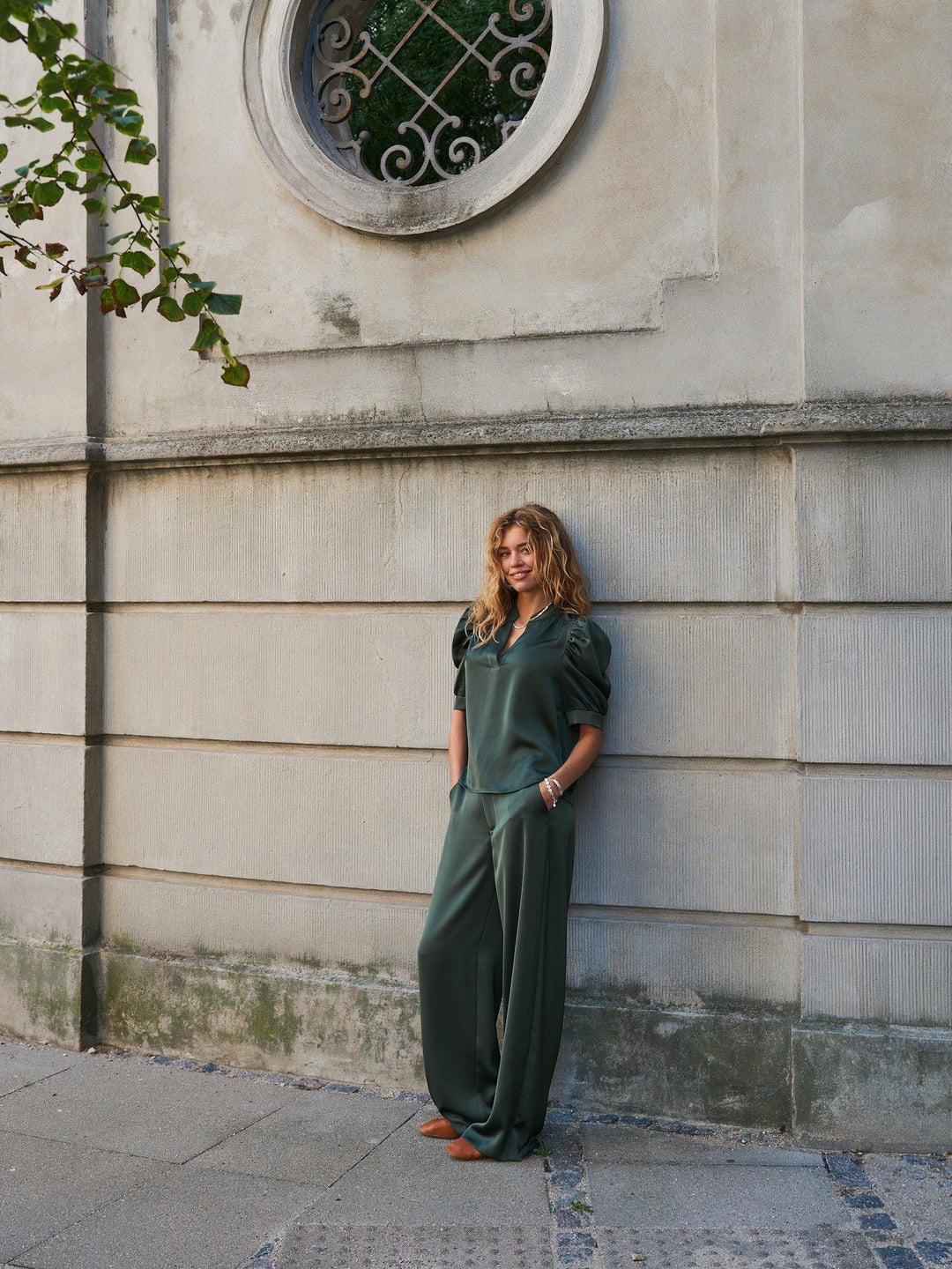 Roella Heavy Sateen Blouse Deep Green