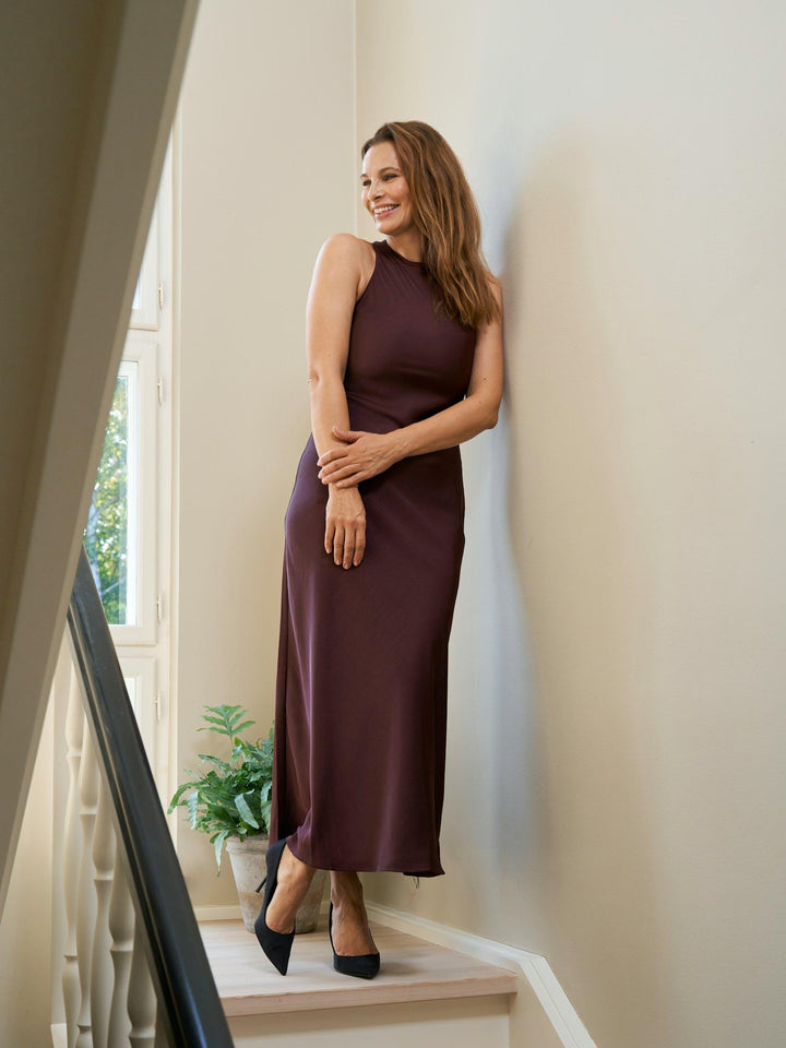 Celinie Heavy Sateen Dress Burgundy
