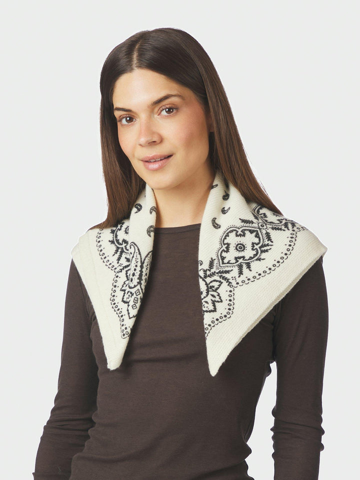 Adelina Paisley Knit Scarf Off White