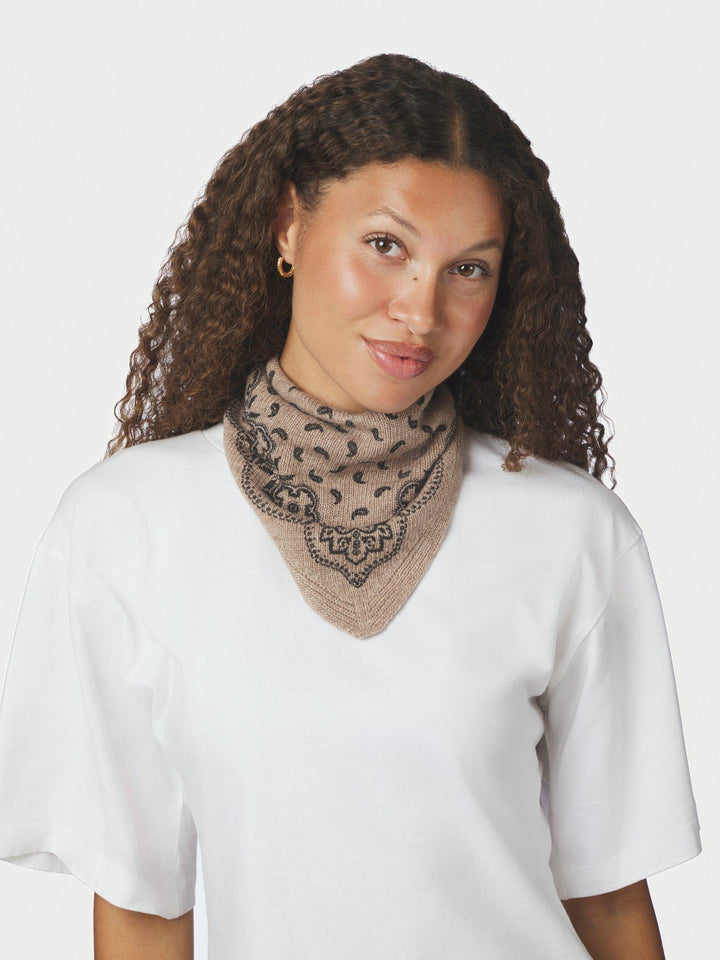 Ariya Paisley Knit Scarf Beige Melange