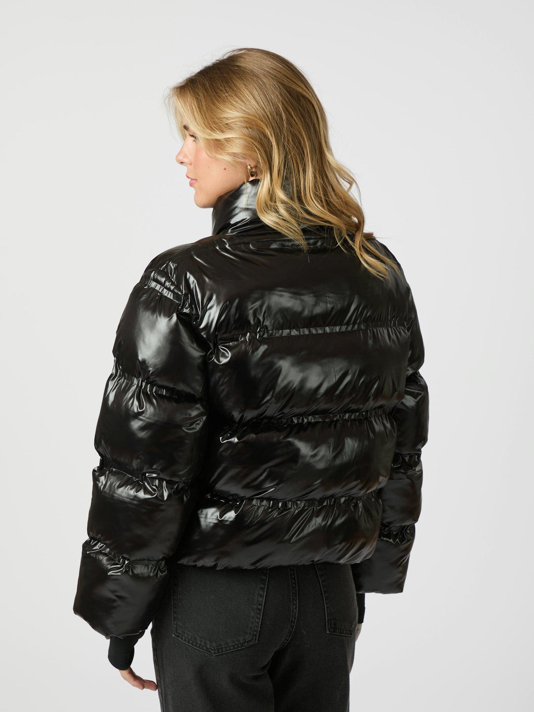 Rhea Shiny Puffer Jacket Black