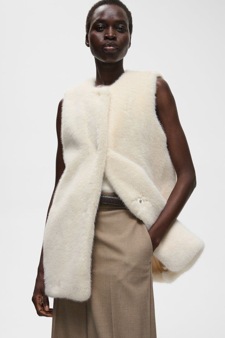 Yasminahiw Waistcoat Pearled Ivory