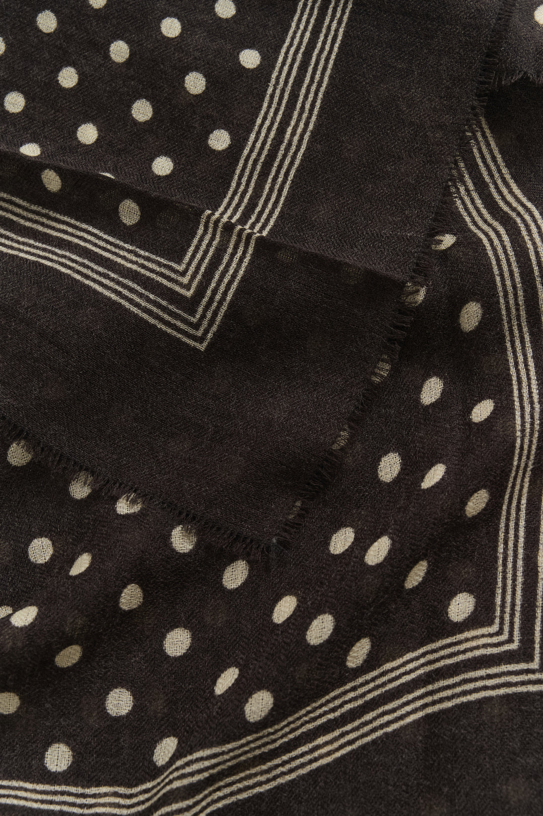 Celesta Scarf Mole Dot