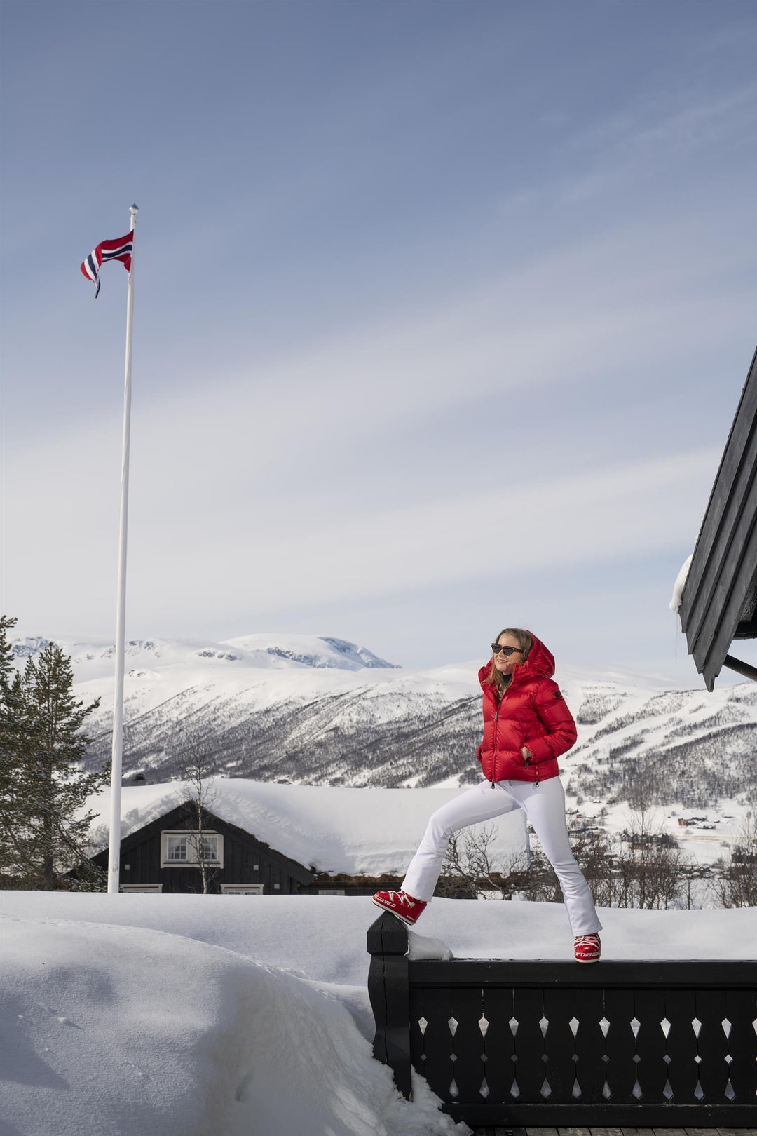 Val Cenis Short Bright Red