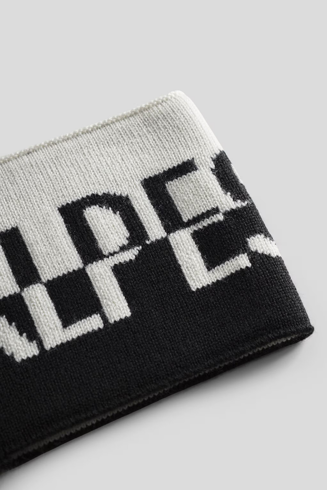 Les Alpes Headband Black