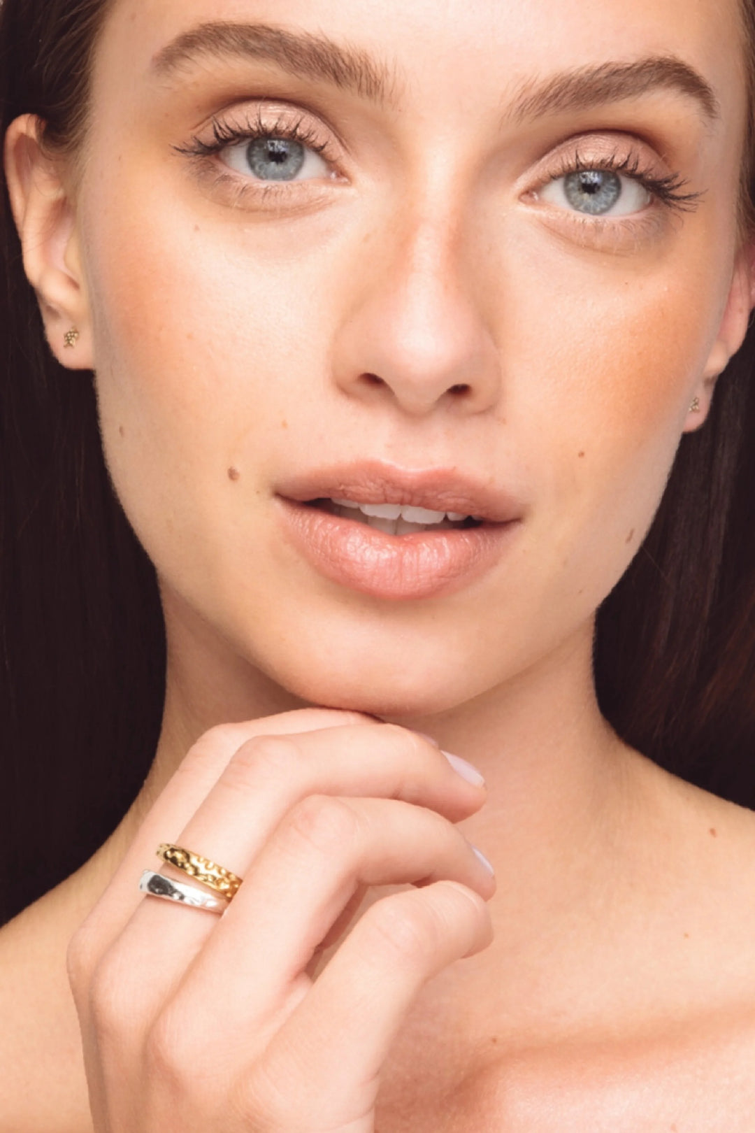 The Tiny Star Earrings Gold