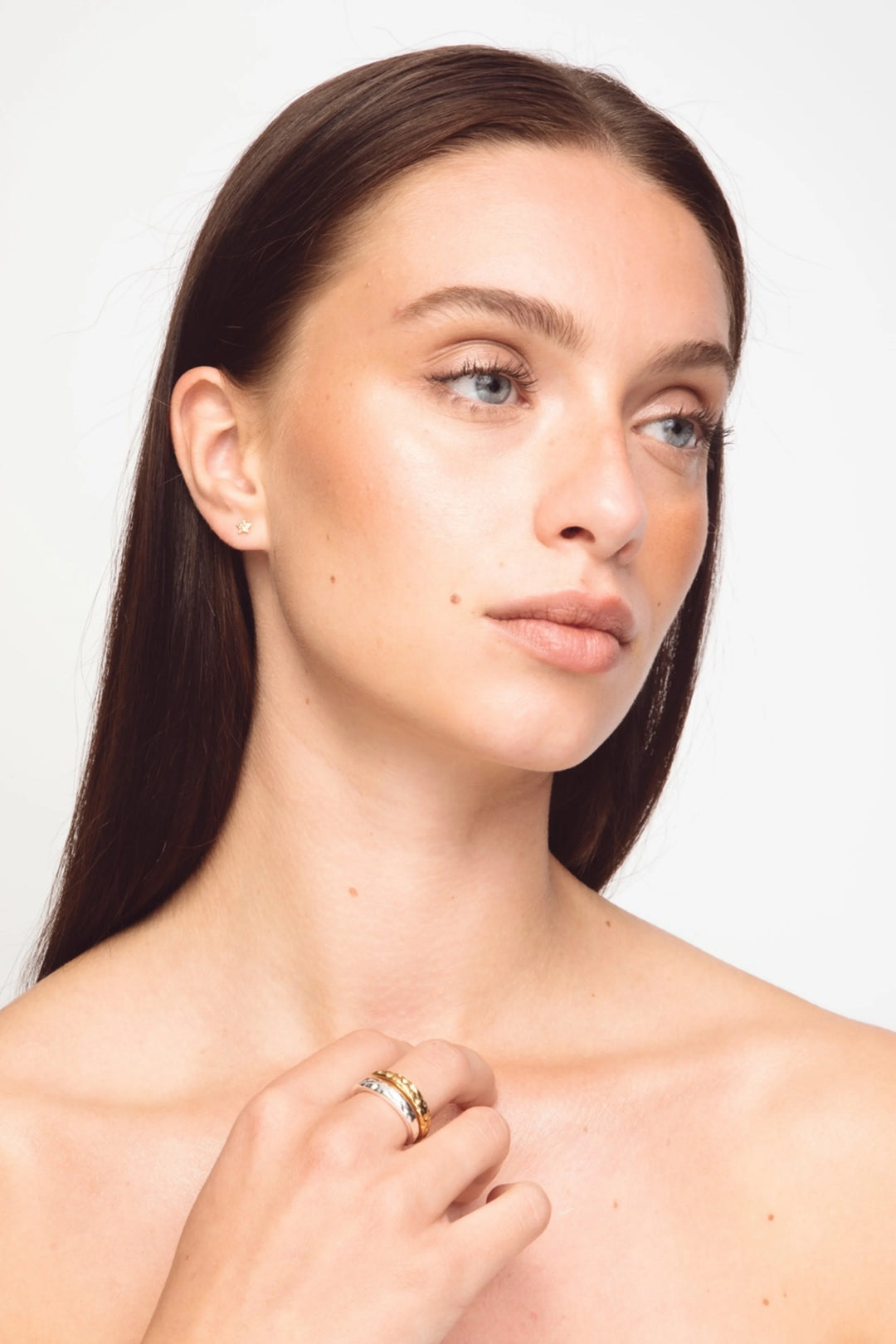 The Tiny Star Earrings Gold